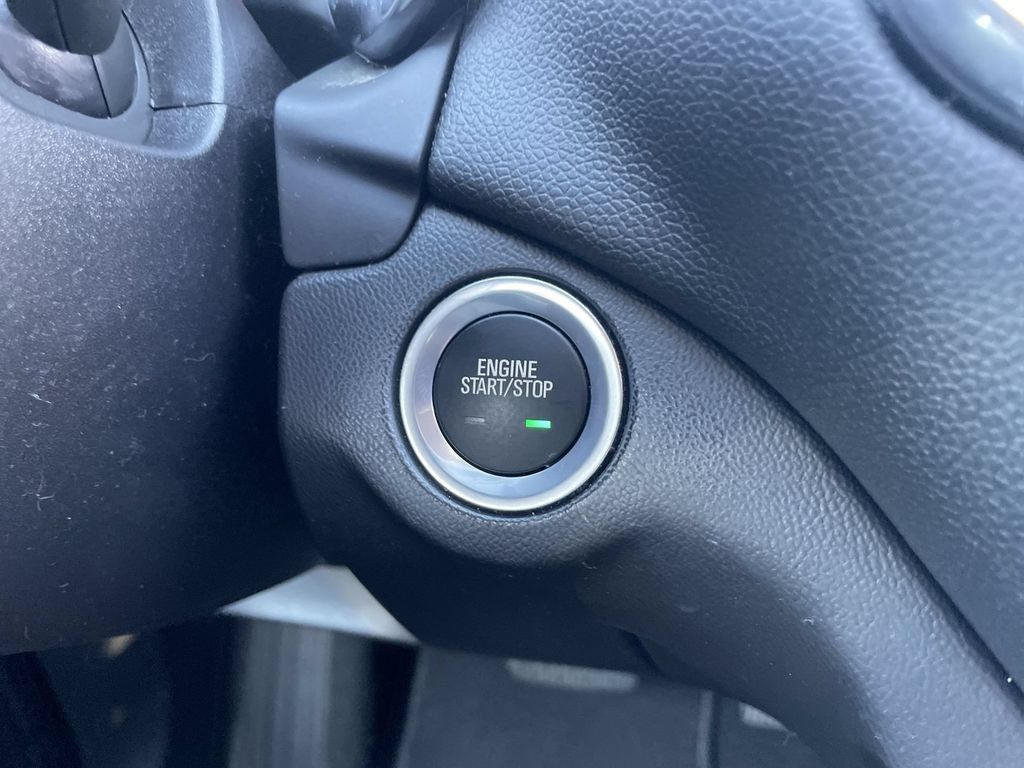 Used 2018 Chevrolet Equinox LT w/ Sun & Infotainment Package AWD/4WD image 25