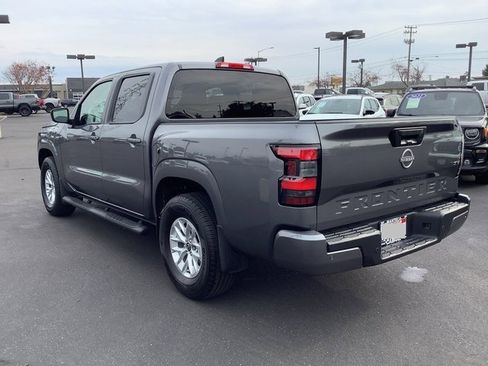 Used 2024 Nissan Frontier SV w/ Technology Package image 18