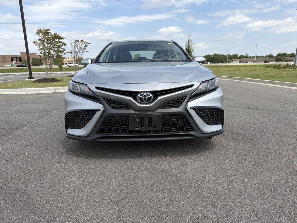 Used 2023 Toyota Camry SE FWD image 7