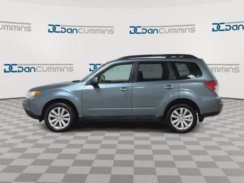 Used 2013 Subaru Forester 2.5X Premium w/ Popular Pkg 3 AWD/4WD image 5