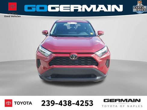 Used 2024 Toyota RAV4 XLE w/ Convenience Package FWD image 3