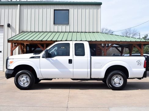 Used 2016 Ford F250 XL image 2