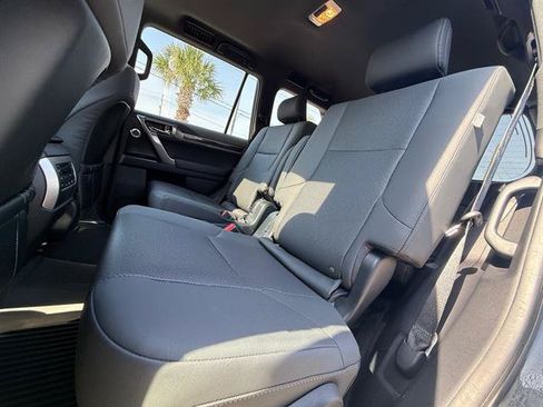 Used 2023 Lexus GX 460 Premium AWD/4WD image 10