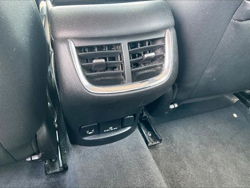 Used 2016 Chevrolet Malibu LT FWD image 10