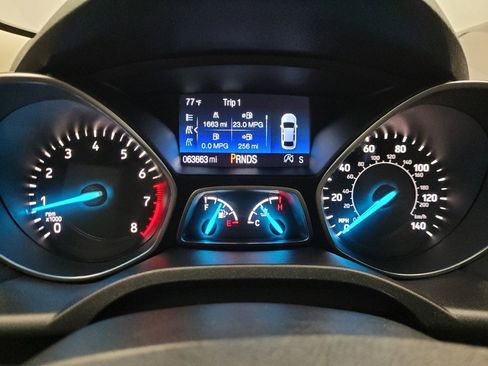 Used 2017 Ford Escape SE w/ Equipment Group 201A FWD image 23