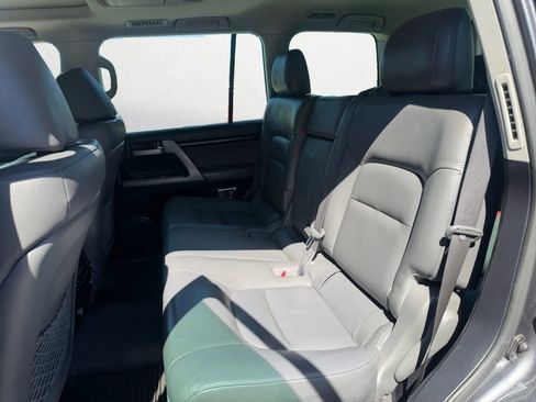 Used 2008 Toyota Land Cruiser image 26