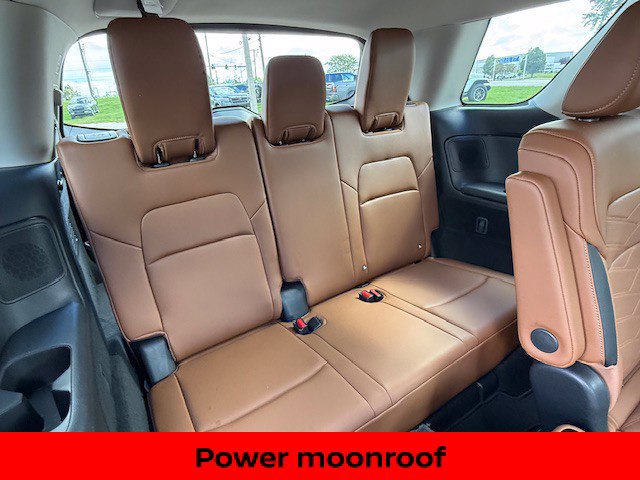 Certified 2025 Nissan Pathfinder Platinum AWD/4WD image 17