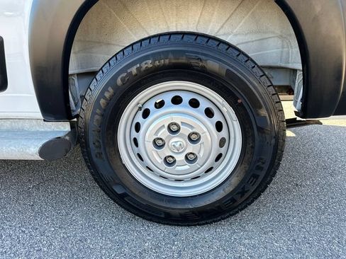 Used 2025 RAM ProMaster 2500 w/ U-Haul Equipment Group FWD image 18