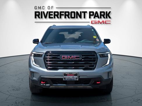 Used 2024 GMC Acadia AT4 w/ Luxury Package AWD/4WD image 8