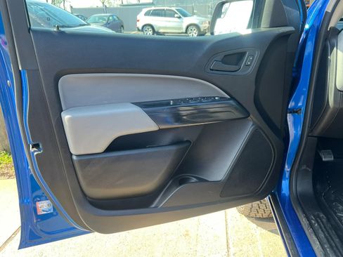 Used 2019 Chevrolet Colorado W/T w/ WT Convenience Package image 11