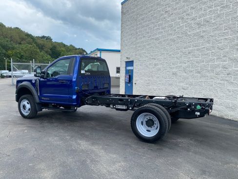 New 2026 Ford F550 4x4 Regular Cab Super Duty image 5