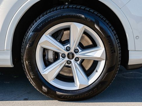 Used 2023 Audi Q7 2.0T Premium Plus w/ Premium Plus Package image 9