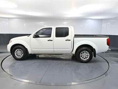 Used 2015 Nissan Frontier SV image 8