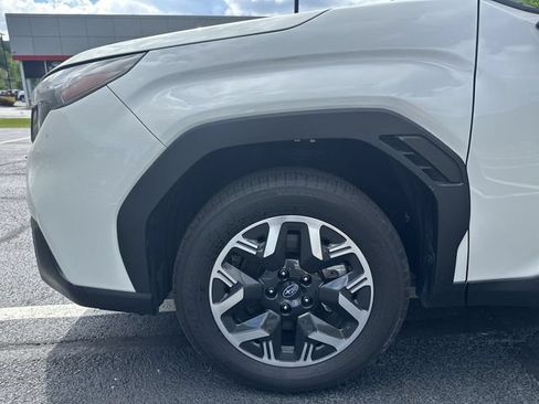 Used 2025 Subaru Forester Premium AWD/4WD image 21