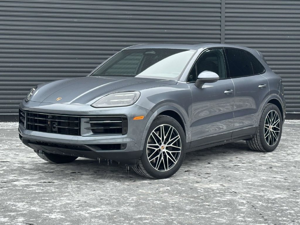 Used 2026 Porsche Cayenne AWD/4WD image 1
