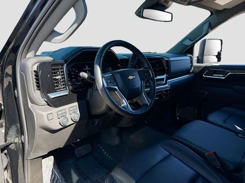 Used 2024 Chevrolet Silverado 2500 LTZ image 24