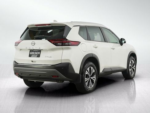 Used 2023 Nissan Rogue SV w/ SV Premium B Package AWD/4WD image 5