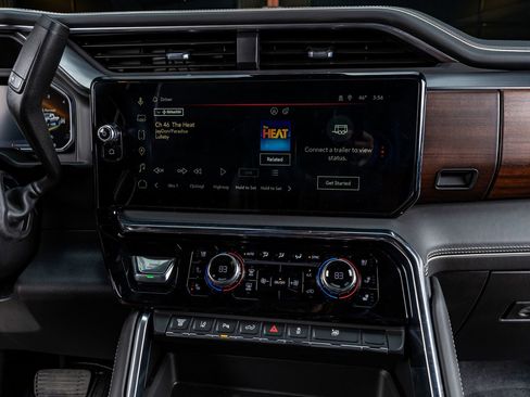 Used 2026 GMC Sierra 3500 Denali Ultimate image 24