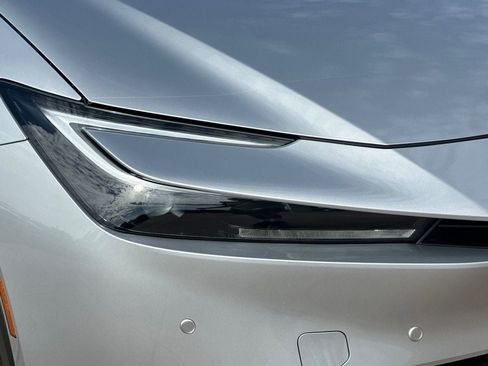 New 2027 Toyota Prius Plug-In Hybrid FWD image 12