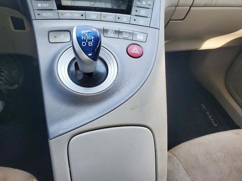 Used 2013 Toyota Prius Two image 20