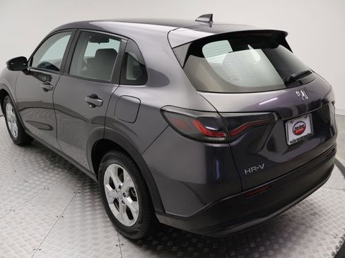 Used 2025 Honda HR-V LX image 11