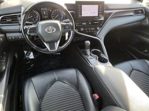 Used 2021 Toyota Camry SE image 13