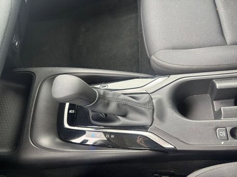 Used 2025 Toyota Corolla LE image 39