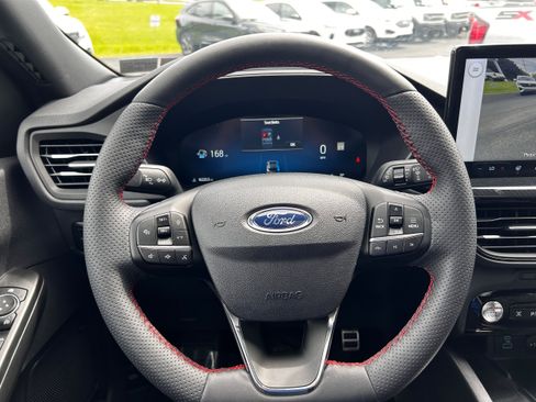 Used 2023 Ford Escape ST-Line Elite w/ Premium Technology Package AWD/4WD image 41