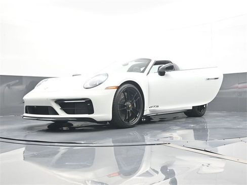 Used 2024 Porsche 911 Targa 4 GTS image 27