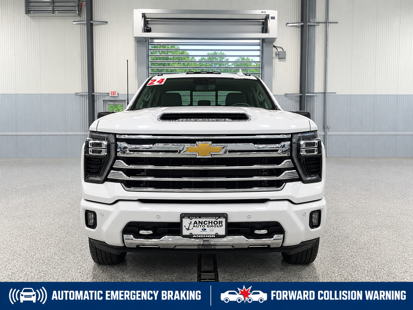 Used 2024 Chevrolet Silverado 3500 High Country w/ High Country Premium Package AWD/4WD image 3