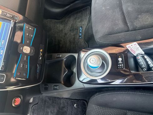 Used 2013 Nissan Leaf SV w/ LED & Quick Charge Pkg image 8