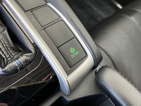 Used 2017 Honda Civic EX-L image 38