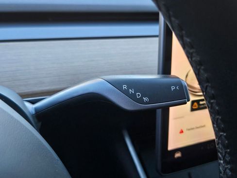 Used 2019 Tesla Model 3 Long Range image 21