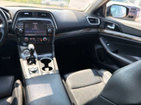 Used 2017 Nissan Maxima Platinum FWD image 20