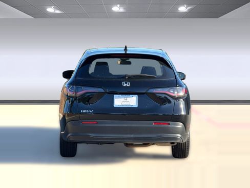Certified 2023 Honda HR-V LX image 9