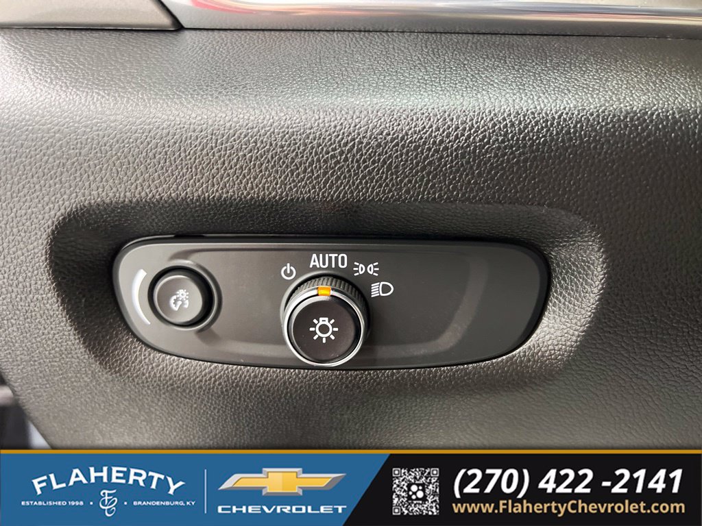 Used 2023 Chevrolet Traverse LS w/ Safety Package AWD/4WD image 22