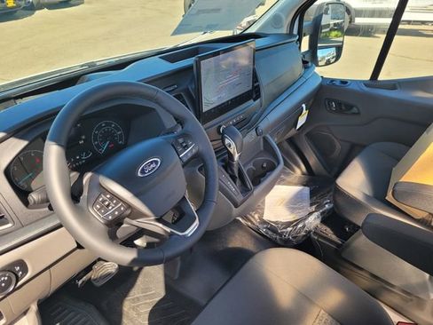 New 2025 Ford Transit 350 AWD image 8