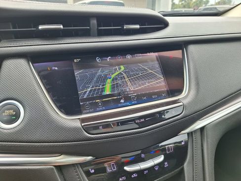 Used 2017 Cadillac XT5 Luxury w/ Driver Awareness Package FWD image 22