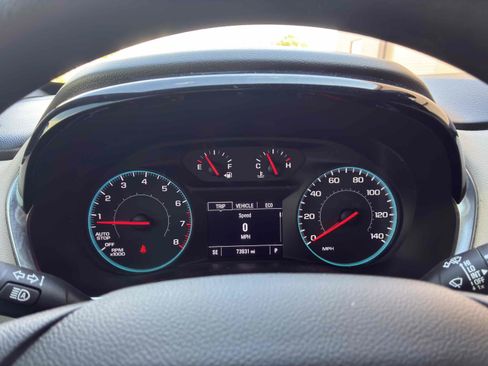 Used 2022 Chevrolet Traverse LS FWD image 22