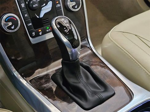 Used 2015 Volvo S80 T6 w/ Climate Package image 33