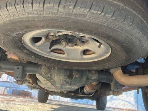 Used 2020 Chevrolet Express 2500 w/ Driver Convenience Package image 6