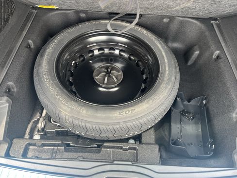 Used 2022 Mercedes-Benz GLE 350 w/ AMG Line Exterior image 40