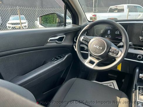 Used 2024 Kia Sportage LX AWD/4WD image 26