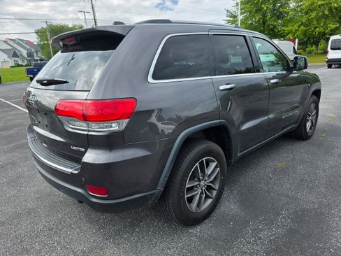 Used 2017 Jeep Grand Cherokee Limited AWD/4WD image 3