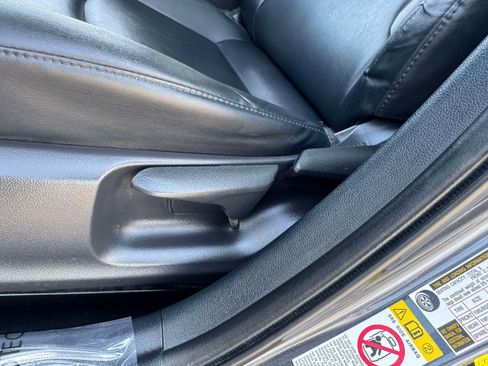 Used 2019 Toyota Prius XLE w/ Advanced Technology Package image 24