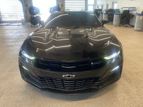 Used 2019 Chevrolet Camaro SS RWD image 2