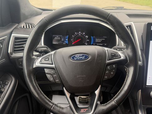 Used 2021 Ford Edge ST w/ Cargo Accessory Package AWD/4WD image 16