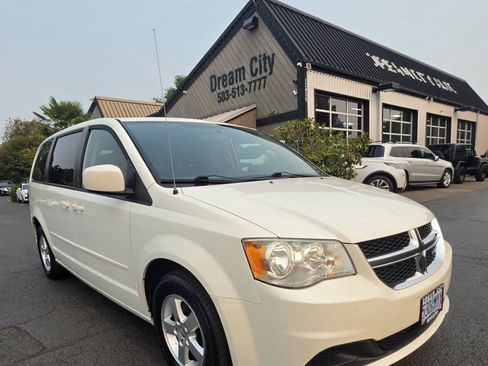 Used 2011 Dodge Grand Caravan Mainstreet w/ PWR Convenience Group FWD image 6
