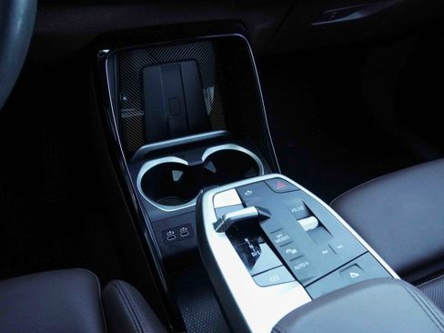 Certified 2025 BMW X2 xDrive28i image 28