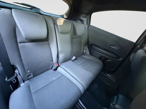 Used 2022 Honda HR-V Sport image 18